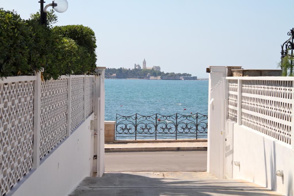 La Bella Trani - Suites And B&B Exterior photo